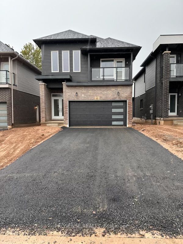 48 Mclaughlin St E, For Rent in Welland Zoocasa