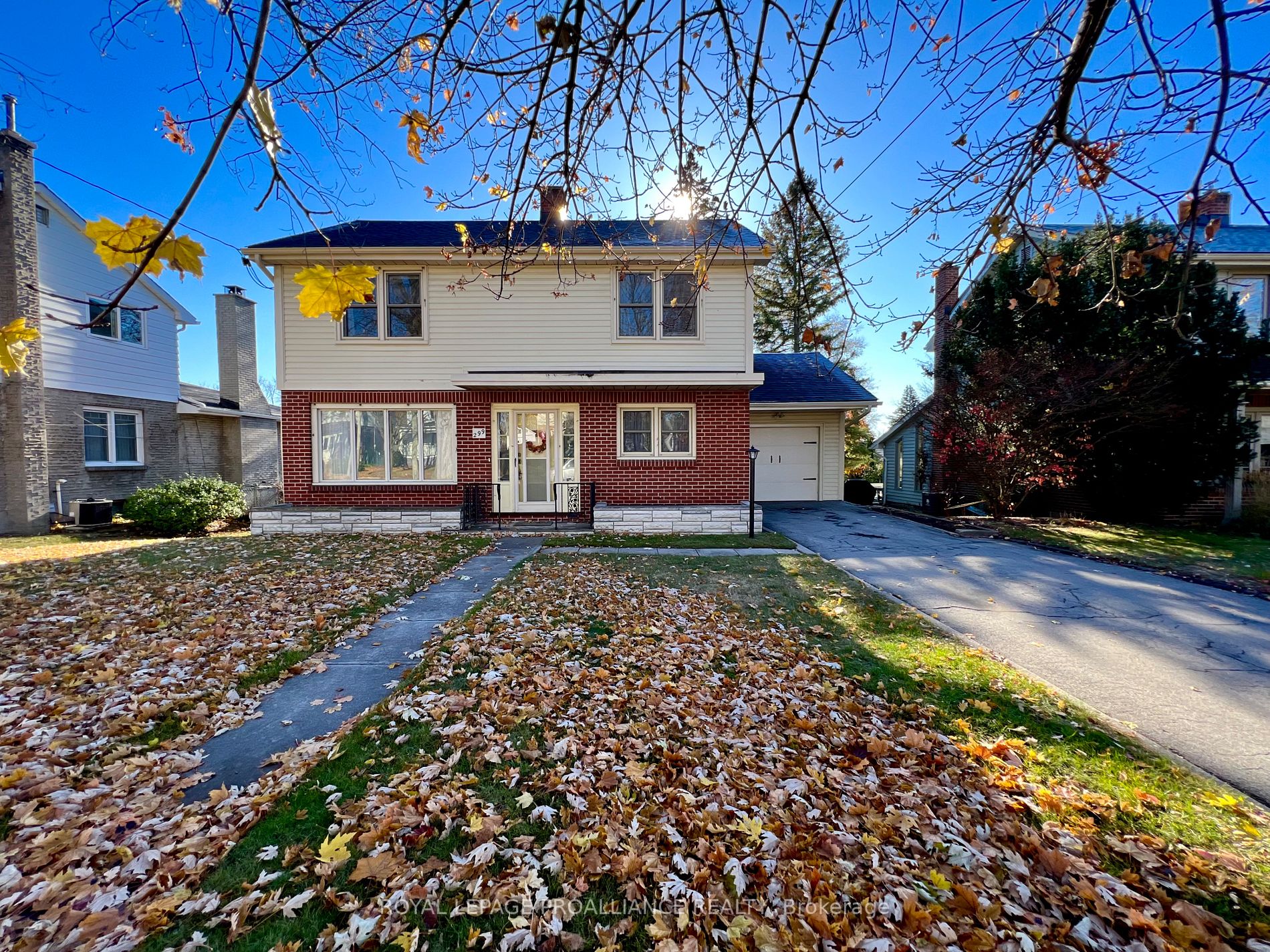 299 Bridge St E, For Sale in Belleville Zoocasa