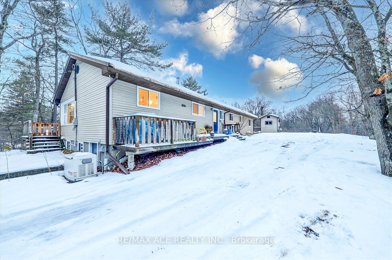 1731 Walkers Point Rd, For Sale in Muskoka Lakes Zoocasa