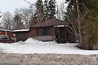 17 Colonial Ave