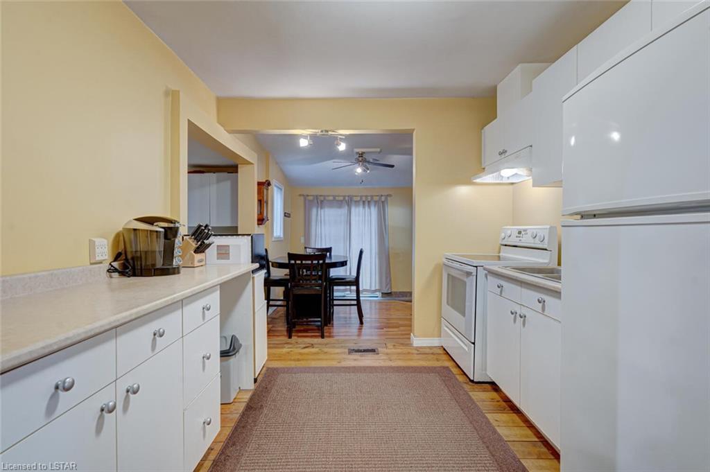 21 Queen Street, Sold in Strathroy Caradoc Zoocasa