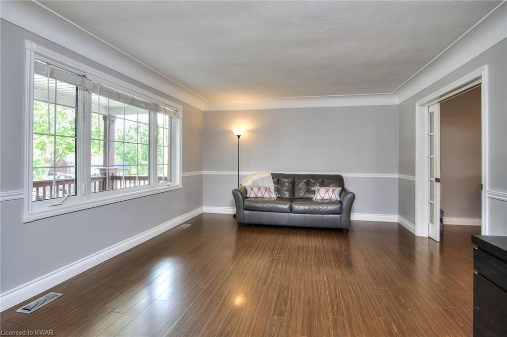 86 Oxford Street, Sold in Kitchener Zoocasa