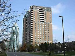 18 Sommerset Way, Toronto, Ontario, M2N6X5