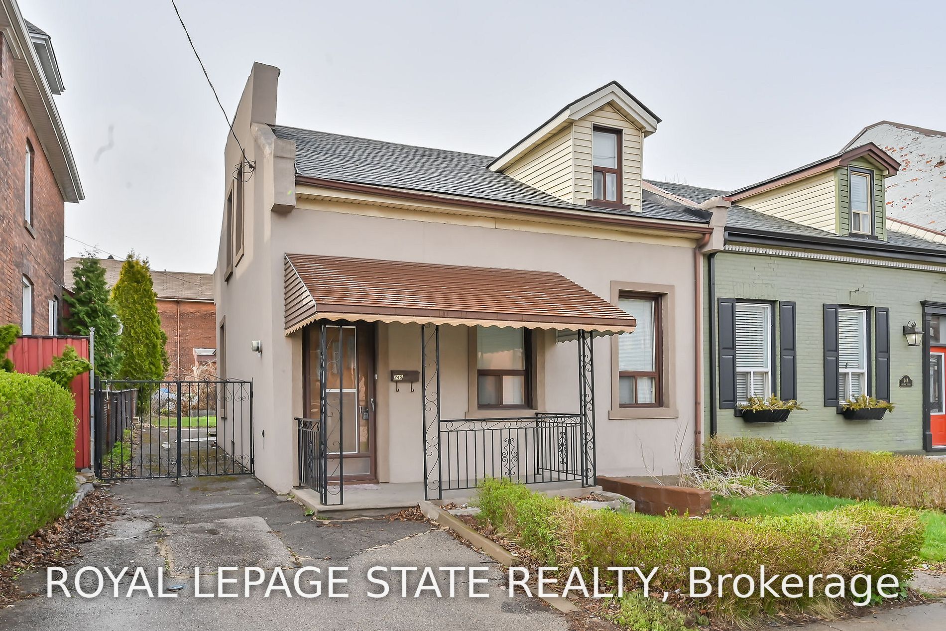 245 Macnab St N, Sold in Hamilton Zoocasa