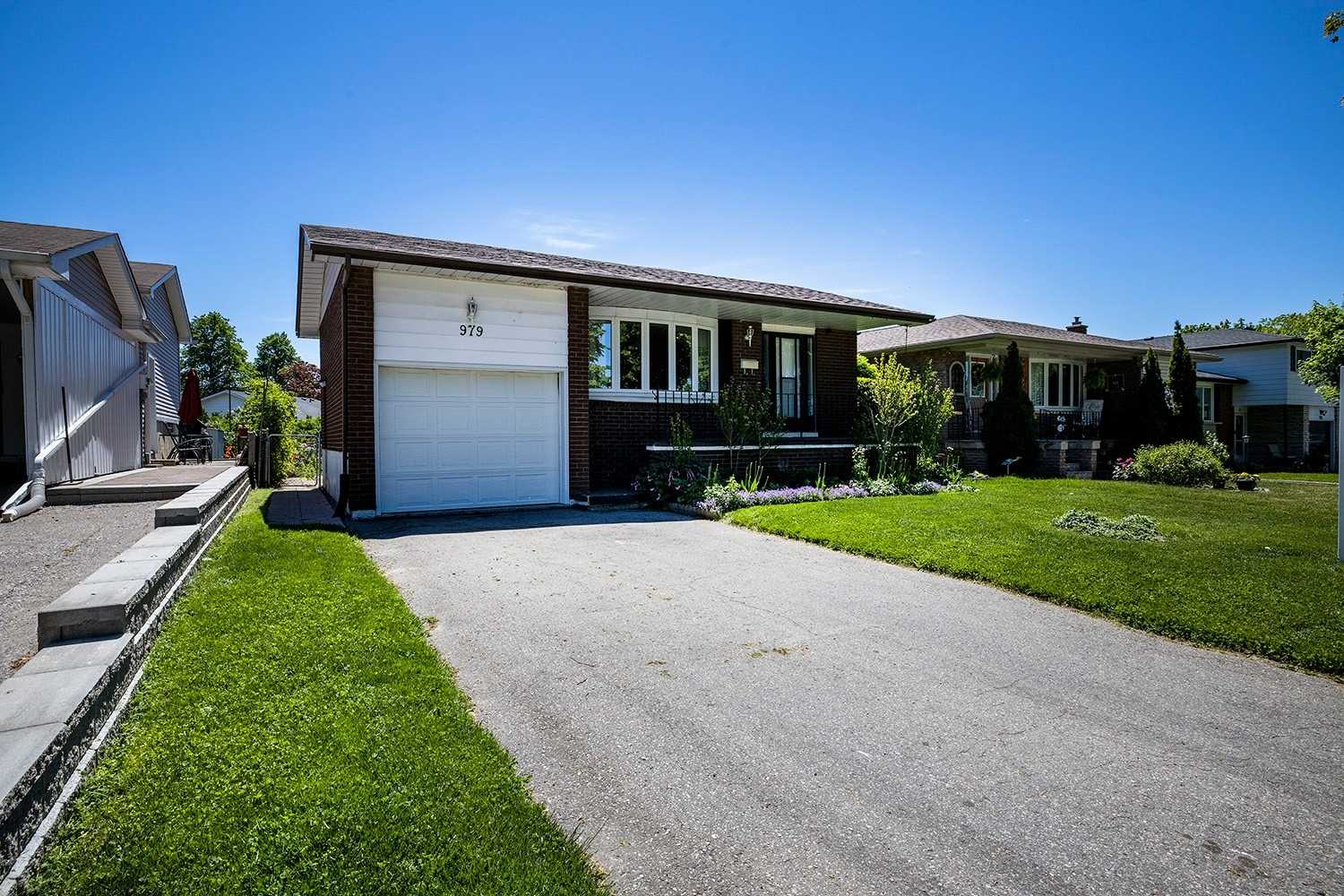 979 Basswood Ave, Sold in Oshawa Zoocasa