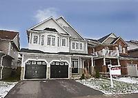 351 Carnwith Dr E