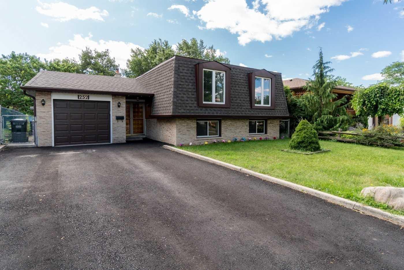 252 Paisley Blvd, Sold in Mississauga Zoocasa