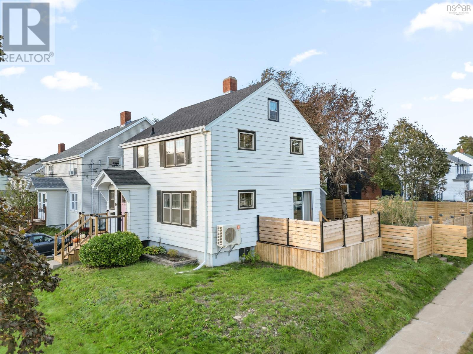 104 Victoria Road, For Sale in Halifax Zoocasa