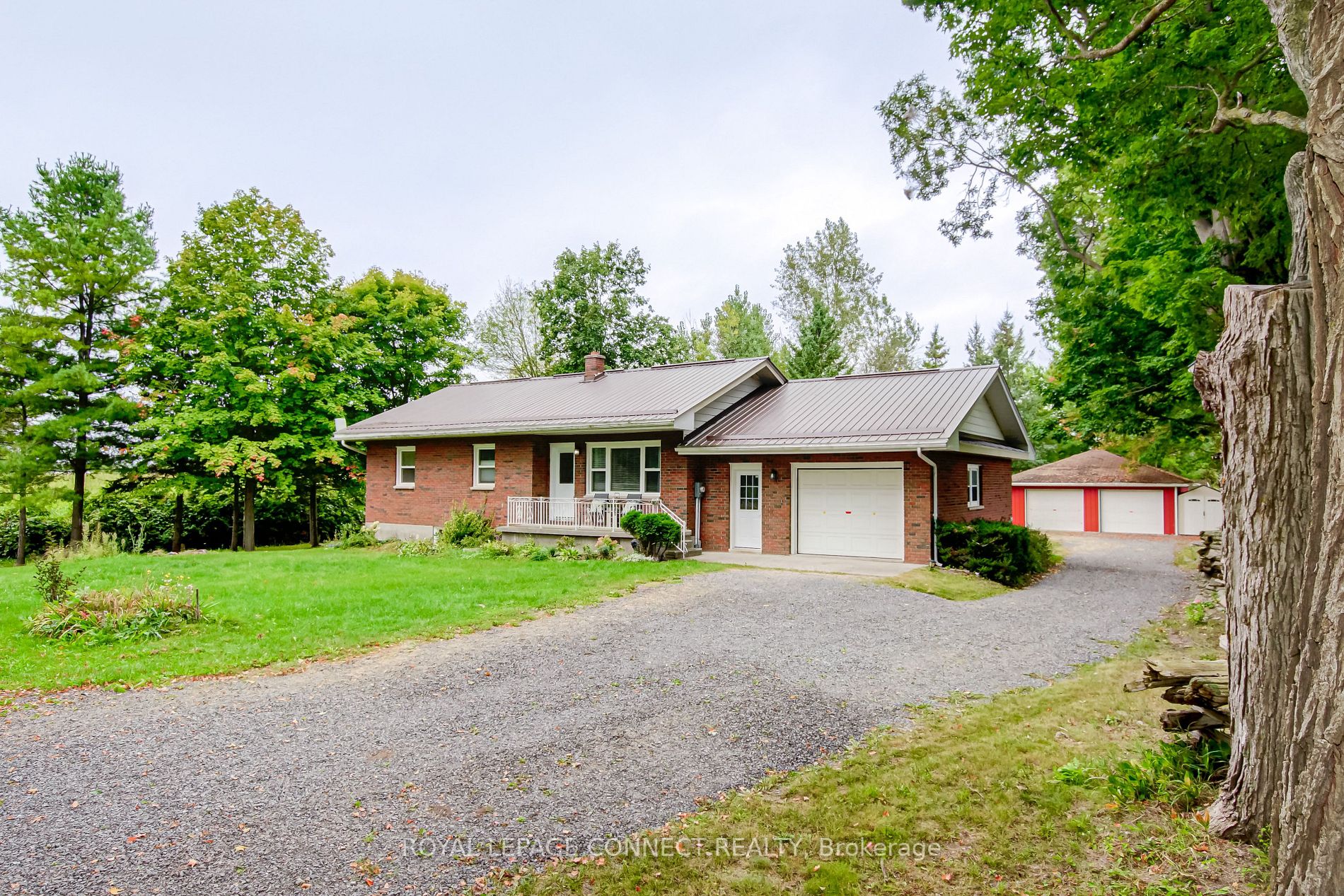 3764 Spring Brook Rd, For Sale in Stirling Rawdon Zoocasa