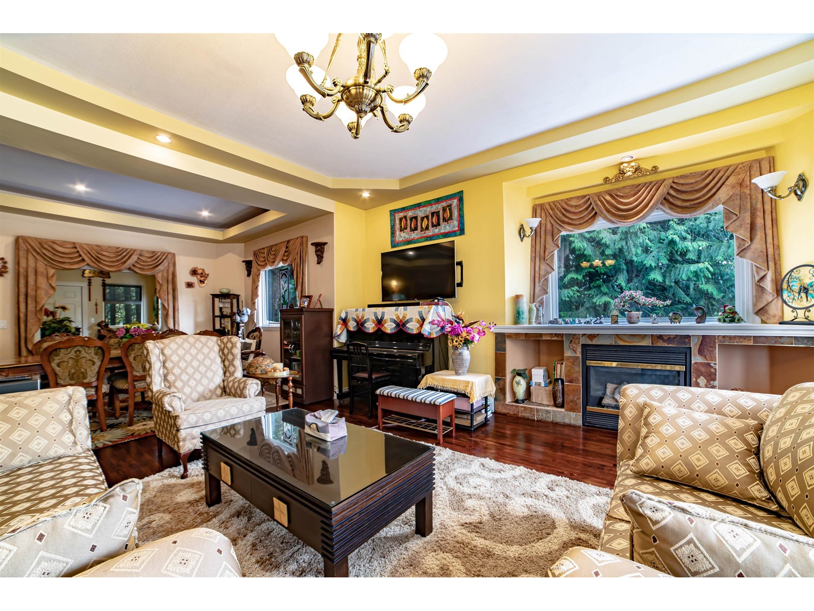 2251 Parkway Boulevard, For Sale in Coquitlam Zoocasa