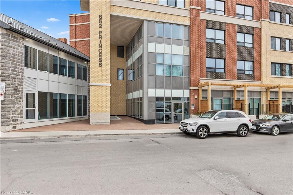 407 652 Princess St, For Sale in Kingston Zoocasa