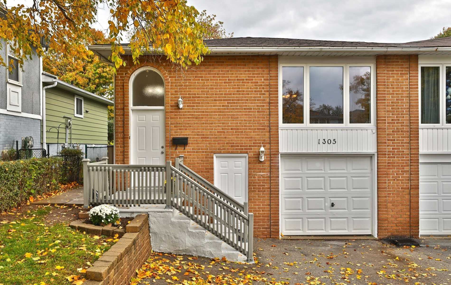 1305 Consort Cres, Leased in Burlington Zoocasa
