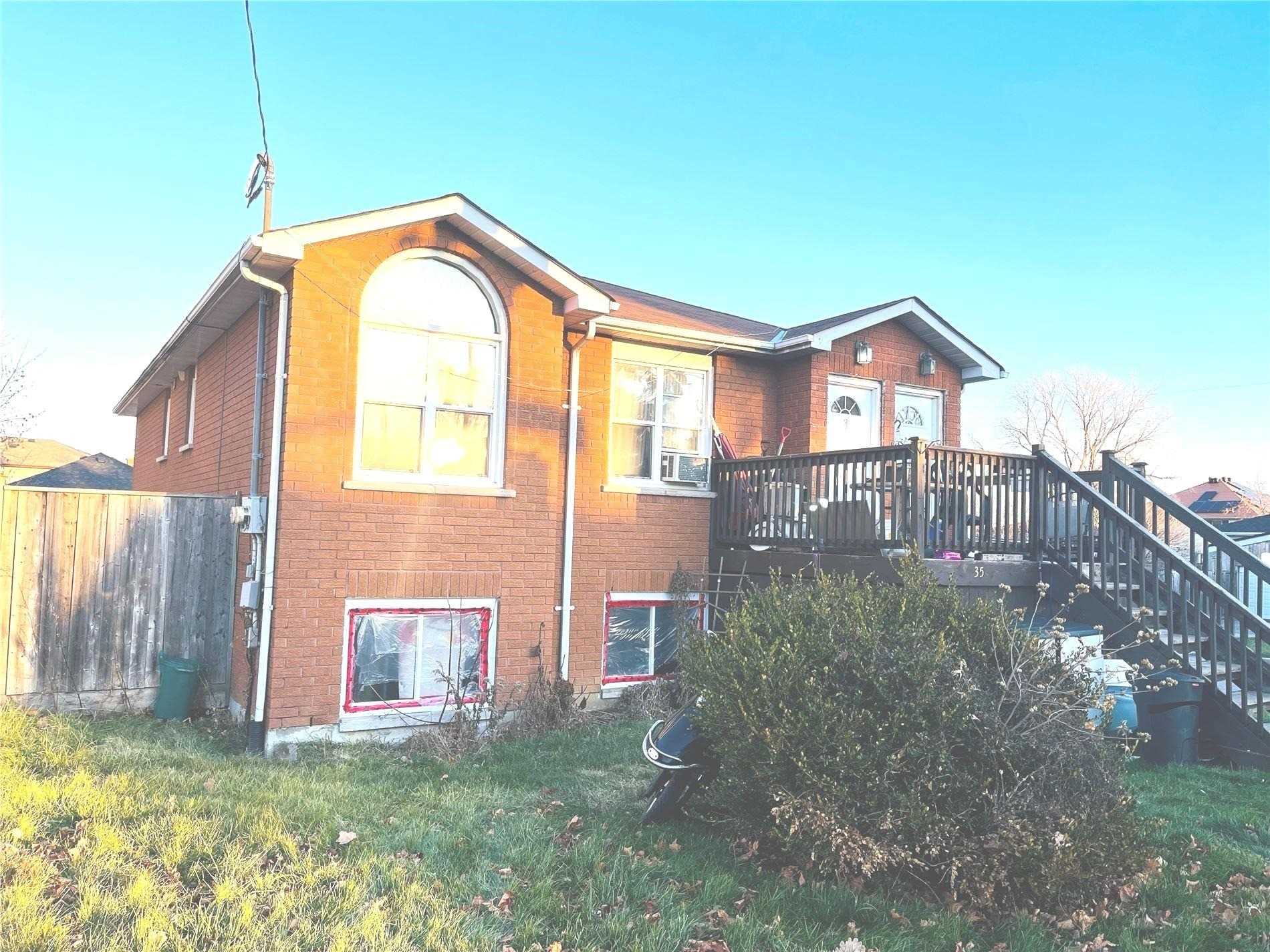 35 Wilson Rd S, For Sale in Oshawa Zoocasa