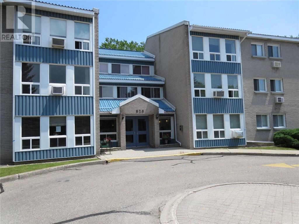 305 820 Laurier Boulevard, Brockville (1103397) Zoocasa