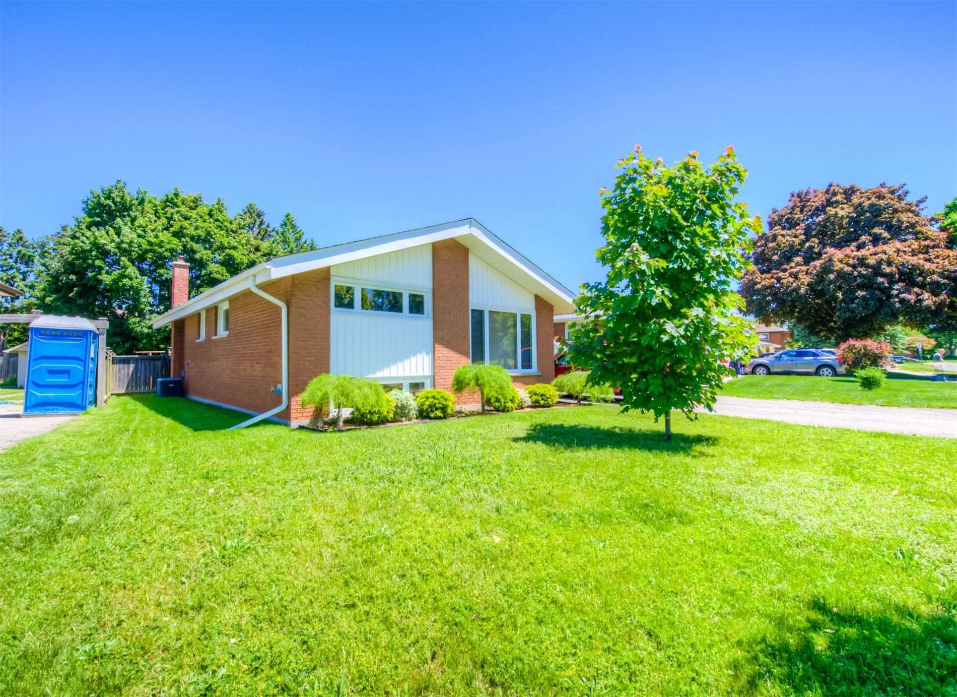 132 Montcalm Dr, Sold in Kitchener Zoocasa
