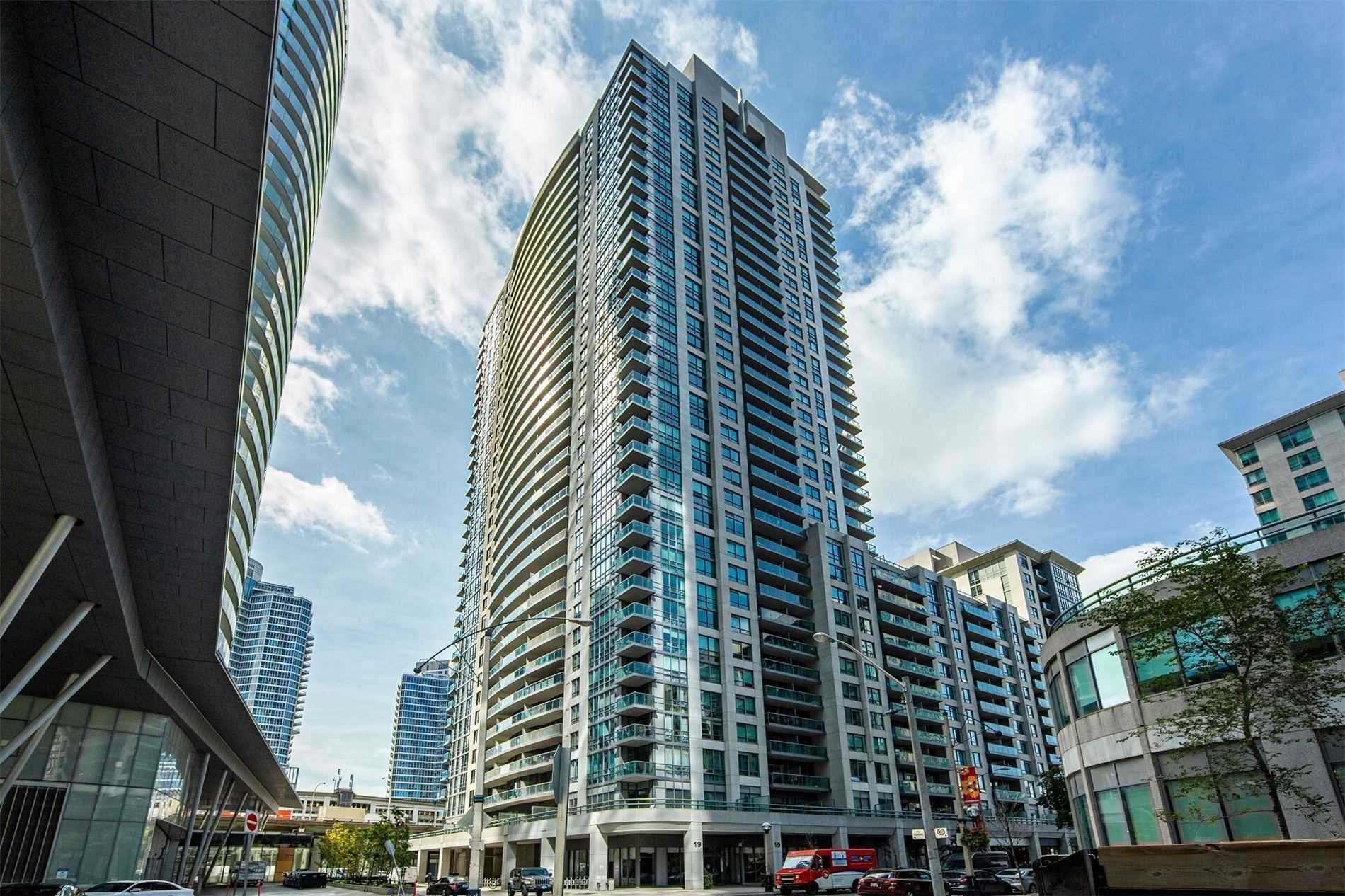 2212 19 Grand Trunk Cres, Toronto (C4890591) Zoocasa