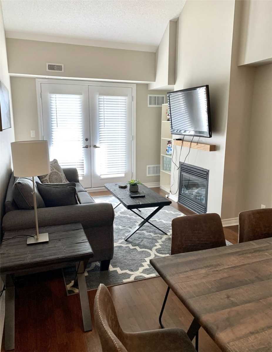 305 8 Brandy Lane, For Rent in Collingwood Zoocasa