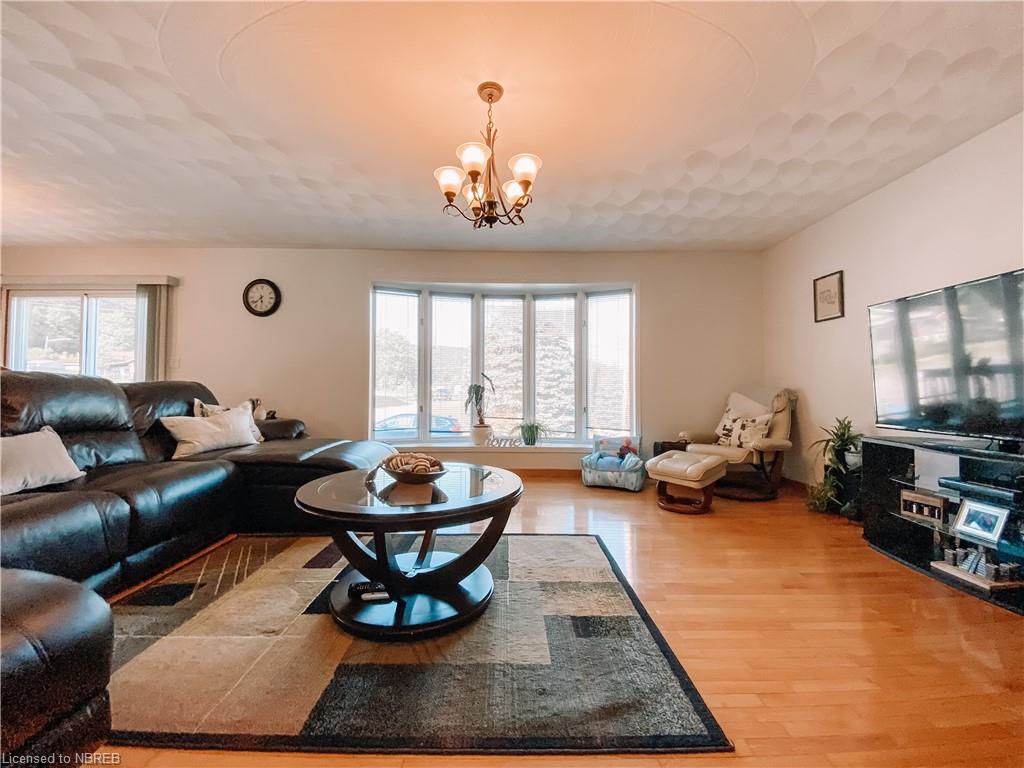 330 Sixth Street, Sold in Mattawa Zoocasa