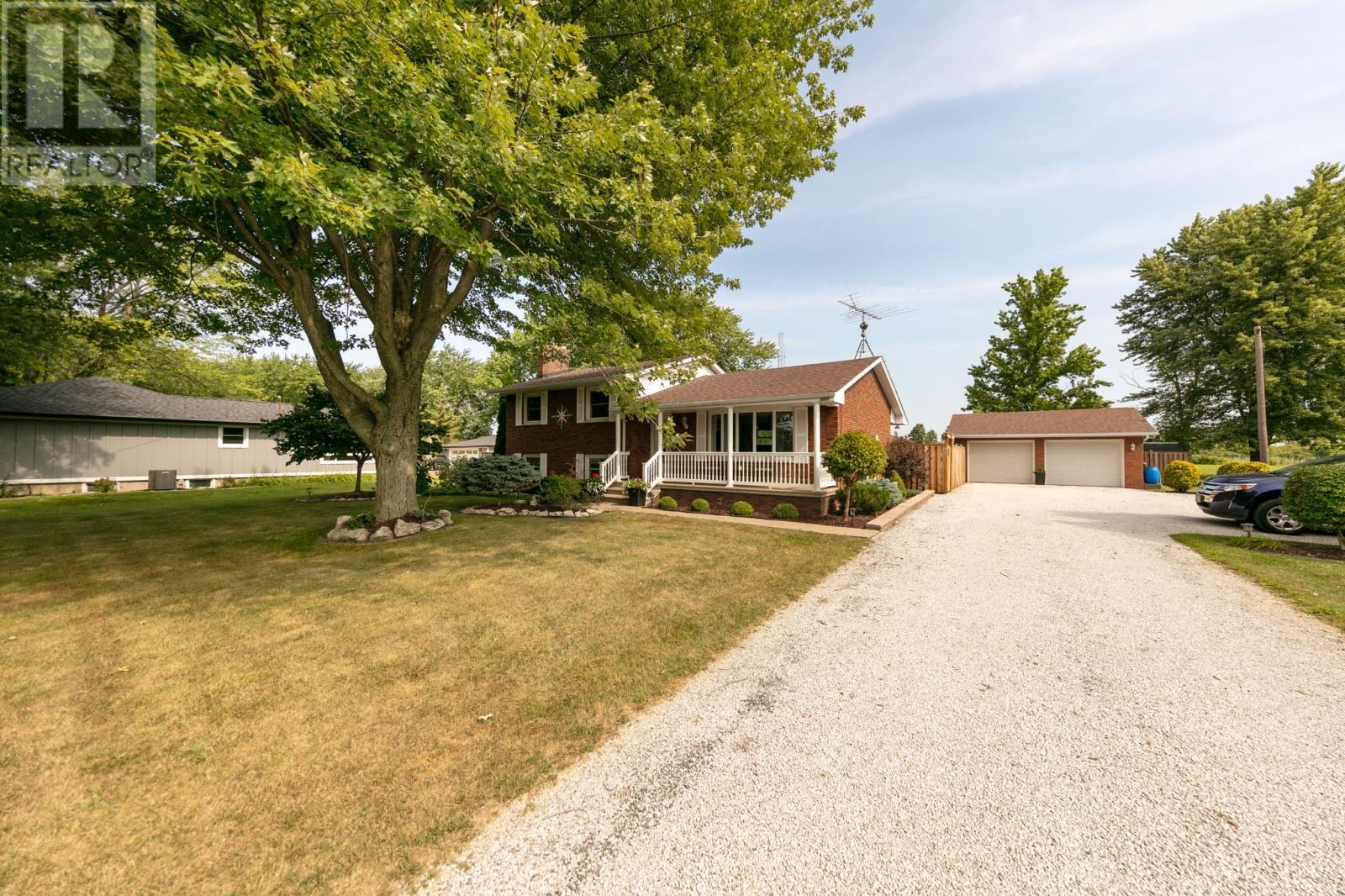 9467 Malden Road, LaSalle (19023585) Zoocasa