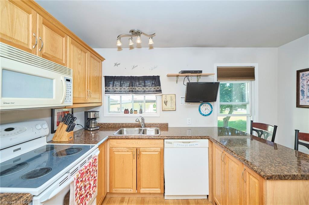 662 Lyons Creek Road, Sold in Welland Zoocasa