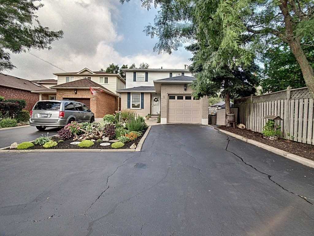 2 Eleanor Ave, Sold in Hamilton Zoocasa