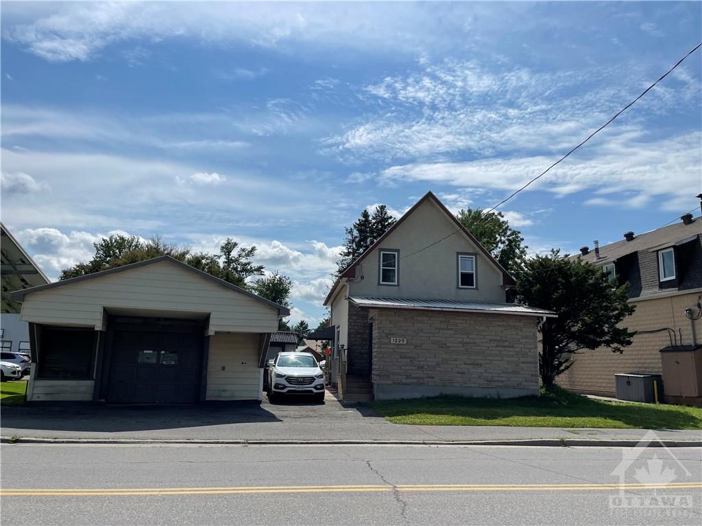 1229 Colonial Rd, Inactive in Navan Zoocasa