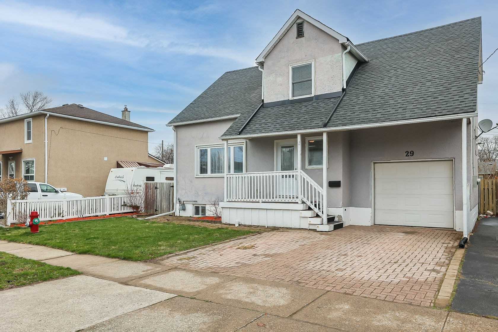 29 Classic Ave, Sold in Welland Zoocasa
