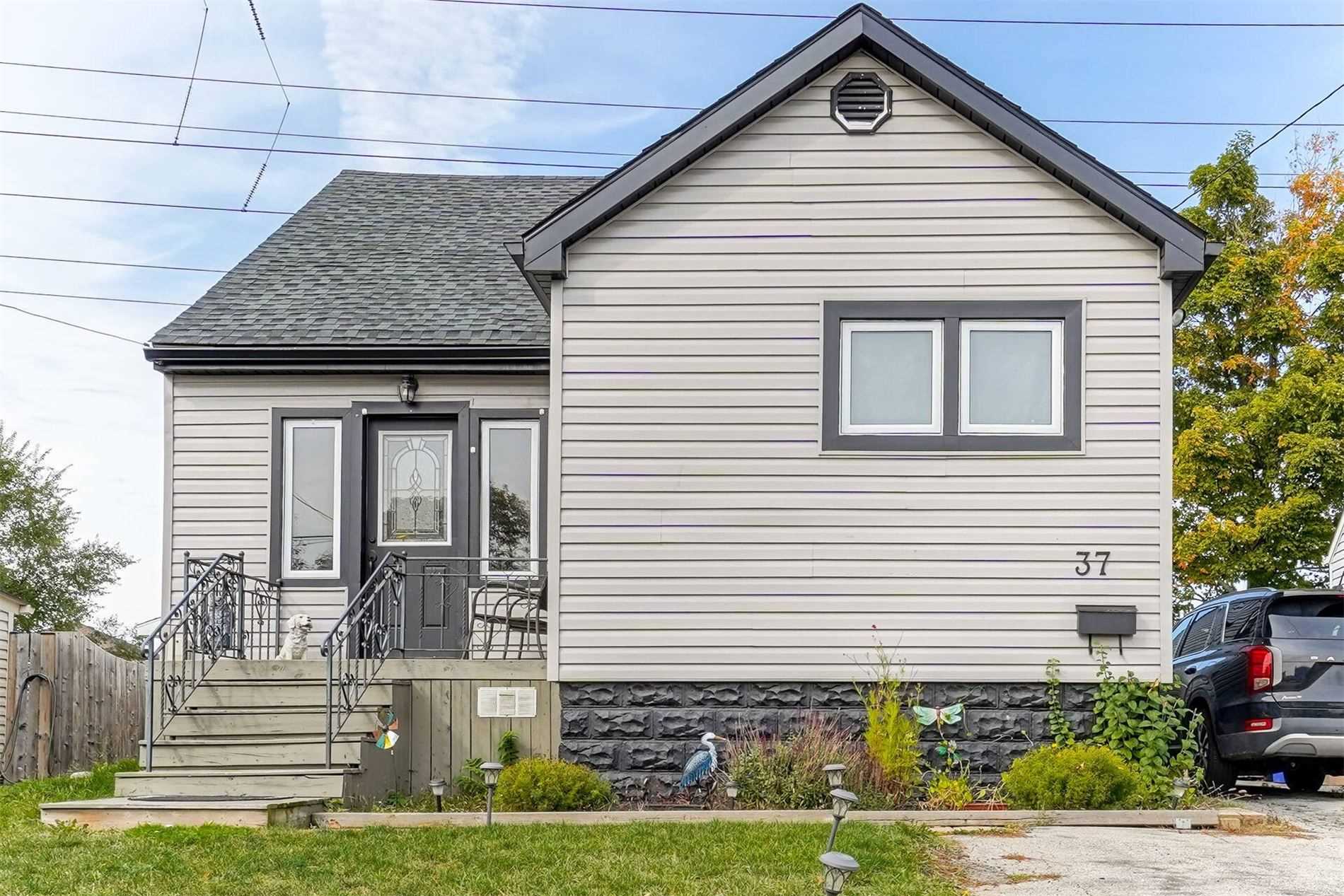 37 Selkirk Ave, Hamilton (X4947018) Zoocasa